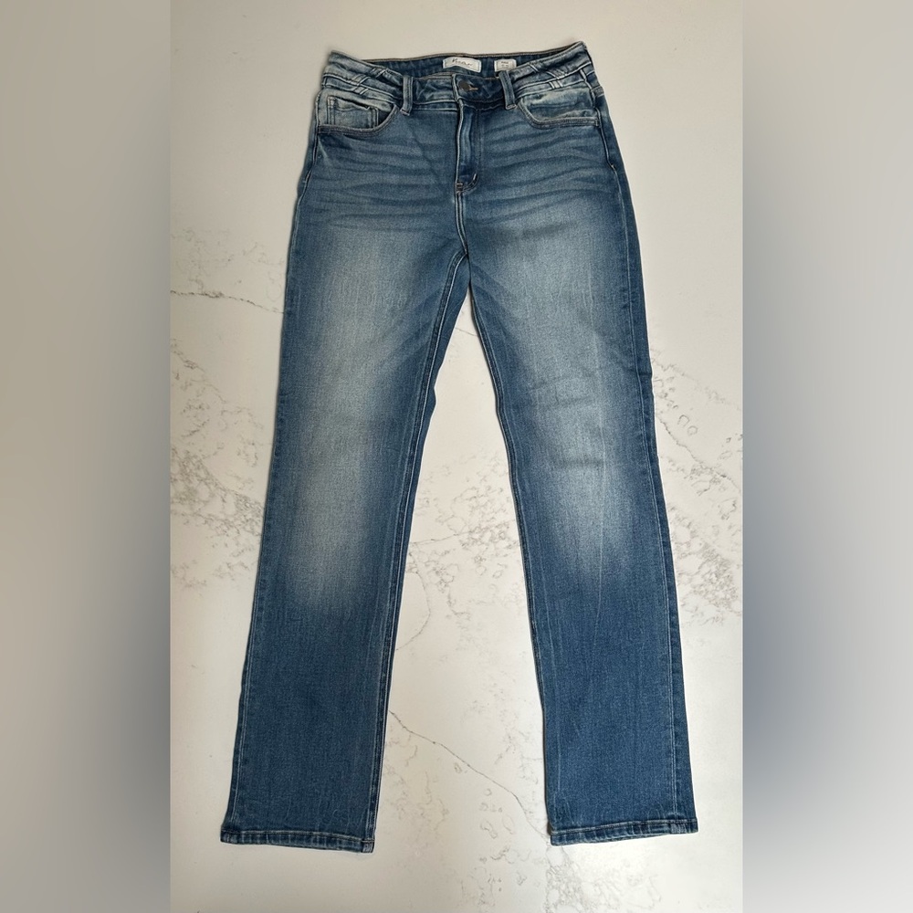 Kan Can mid rise Kurvy Straight Women's Jeans size 28 x 32